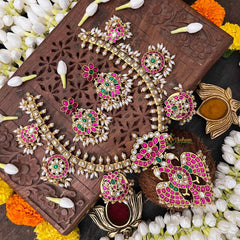 Vriksham Antique Nakshi Garudbenda Kundan Jadau Guttapusalu Short Neckpiece-Rice Pearls-J4114