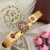 Intricate Floral Motif Medallion Adjustable Pendant With Plain Hipbelt-Green Bead & Pearls-Vriksham-G22871
