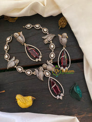 Red Victorian Diamond Short Neckpiece-VV230