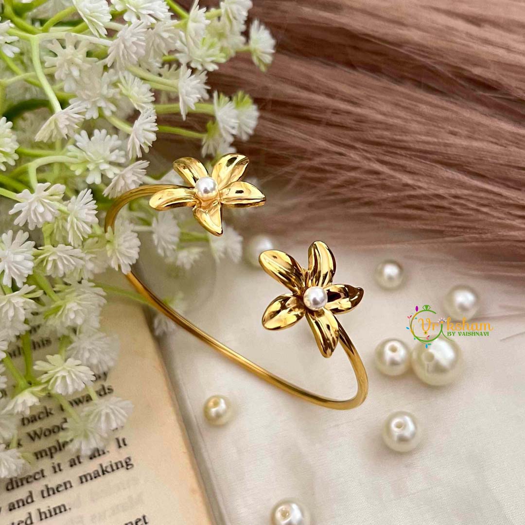 Vriksham Classic Sun Flower Style Open-Style Bracelet-G21895