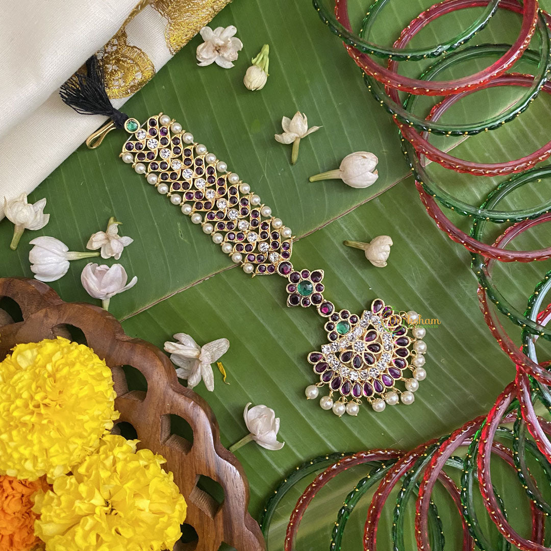 Vriksham Elegant Kemp Mang Tikka-Red Green & White-Pearl-G17557