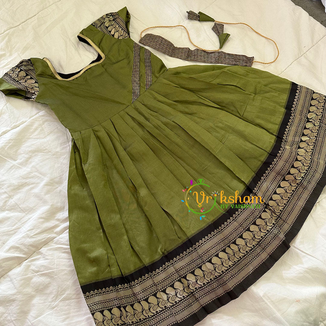 Olive Green Indian Traditional Dress for Girls -VS928 vrikshamindia Olive Green Indian Traditional Dress for Girls -VS928 vrikshamindia