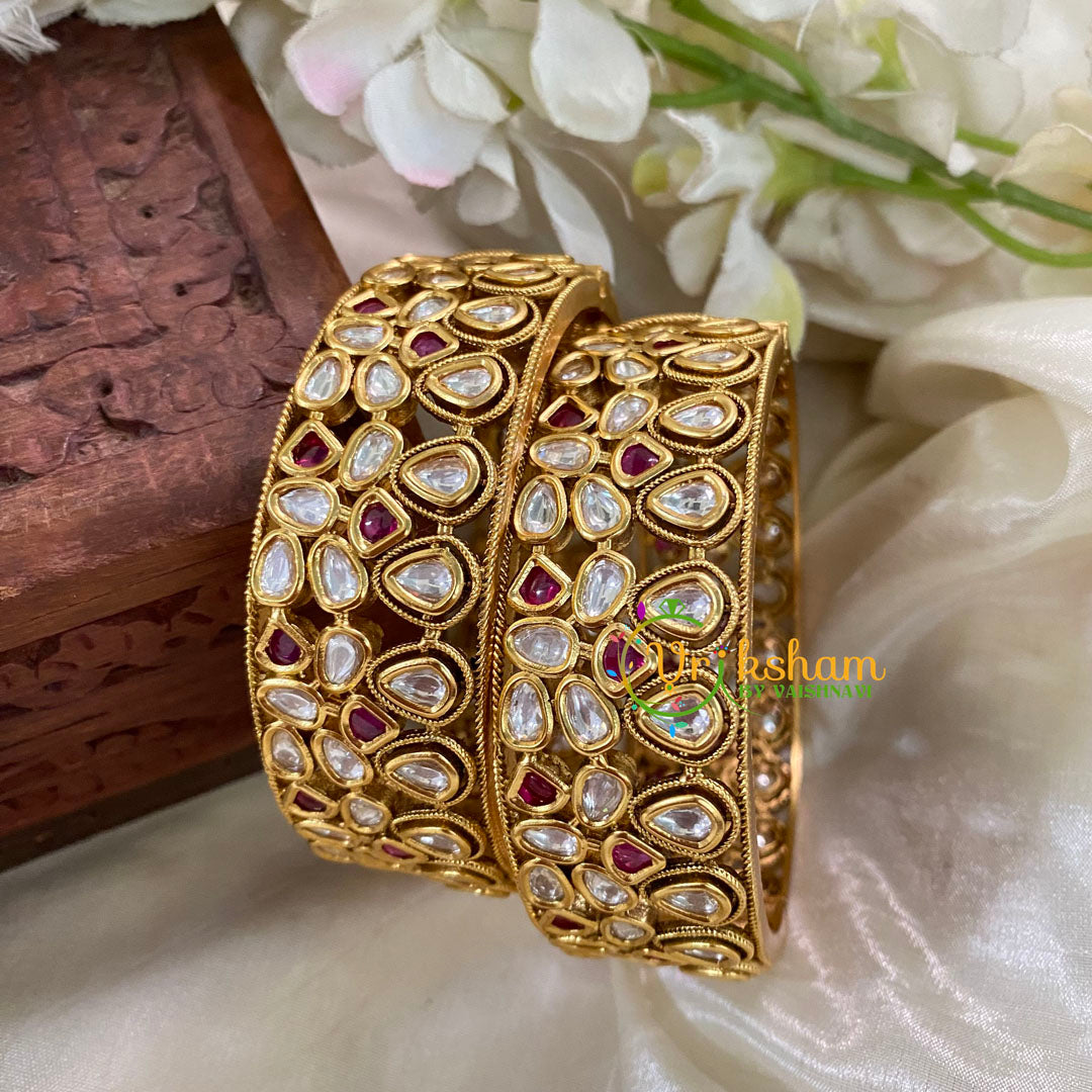 Premium White Red AD Stone Bangle-Princess cut-Screw Type-G8802